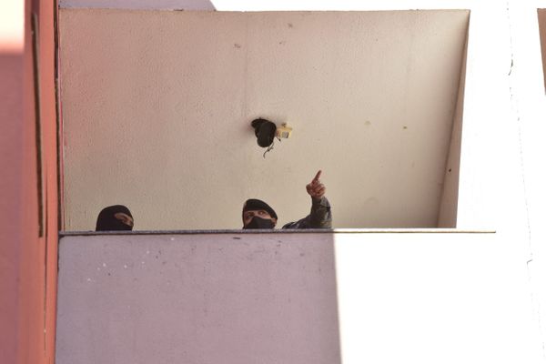 Operação da Polícia Militar e da Polícia Civil em condomínio no bairro Tabuazeiro, em Vitória por Ricardo Medeiros