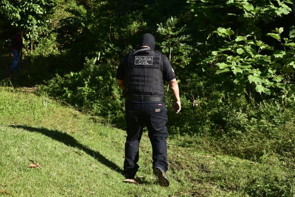 Operação da Polícia Militar e da Polícia Civil em condomínio no bairro Tabuazeiro, em Vitória por Ricardo Medeiros