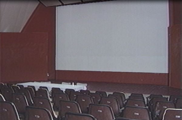 Sala de cinema já contava com cadeiras quebradas em 1992 por Reprodução/TV Gazeta
