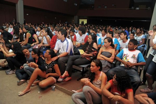 Teatro Carmélia em 2014: sob gestão municipal, teatro se destacou com peças educativas, voltadas para o público infanto-juvenil por Elizabeth Nader/PMV