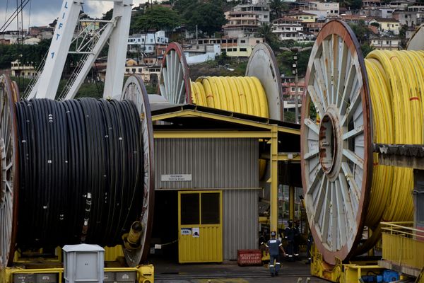 TechnipFMC confirma que vai encerrar produção de tubos flexíveis no ES por Fernando Madeira