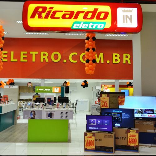 Máquina de Vendas, que controla a rede, entrou com pedido de recuperação judicial e fechou todas as lojas no país. Com R$ 4 bi em dívidas, grupo aposta em novo modelo de comércio virtual