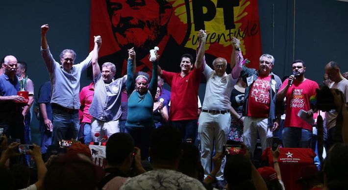 A maioria das 33 legendas registradas no Tribunal Superior Eleitoral (TSE) não possui critérios rígidos para a definição de seus representantes nas urnas