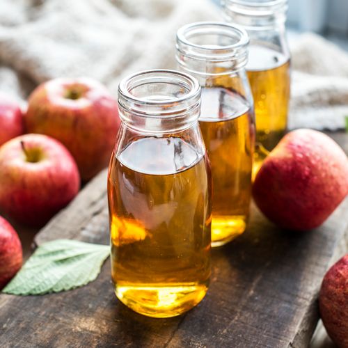 O produto pode turbinar a rotina de beleza e trazer benefícios para a sua saúde. 'O líquido é contra-indicado caso tenha sensibilidade gástrica, úlcera ou refluxo devido a sua acidez', diz nutricionista