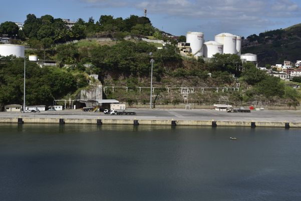 Cais de Atalaia ainda receberá obras de retirada de rochas por risco geológico por Ricardo Medeiros