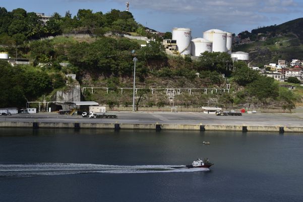 Cais de Atalaia,onde será retirada uma rocha por risco geológico