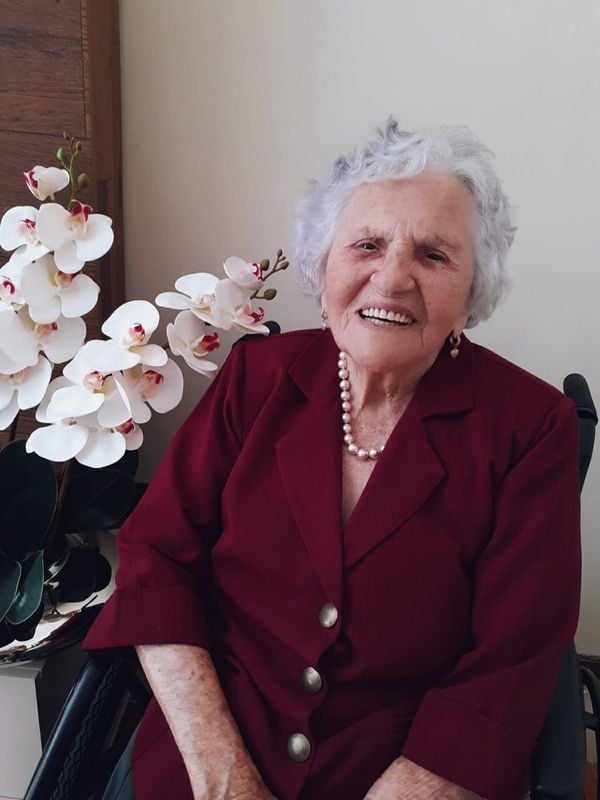 Dona Maria Cecília faz 104 anos