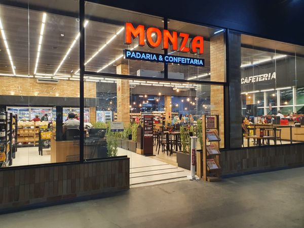 Unidade da Monza recém-aberta em Cariacica, no Shopping Moxuara