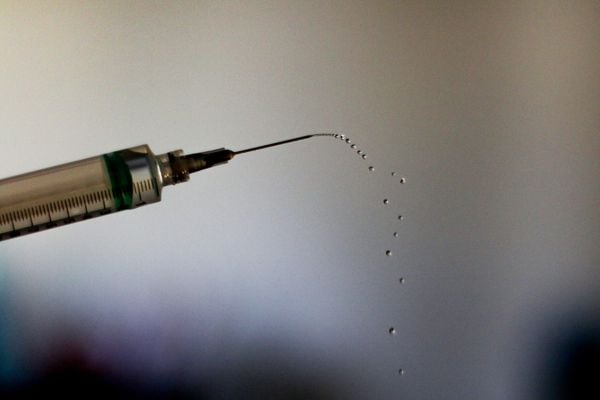 Rússia anuncia registro da primeira vacina contra Covid-19 no mundo