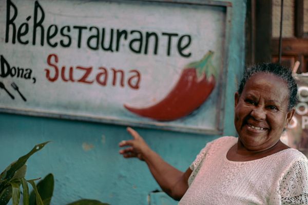Suzana Sapucaia Dias, 63, conhecida como Dona Suzana, é moradora do Solar do Unhão, em Salvador, há 40 anos . Ela participou da temporada de 