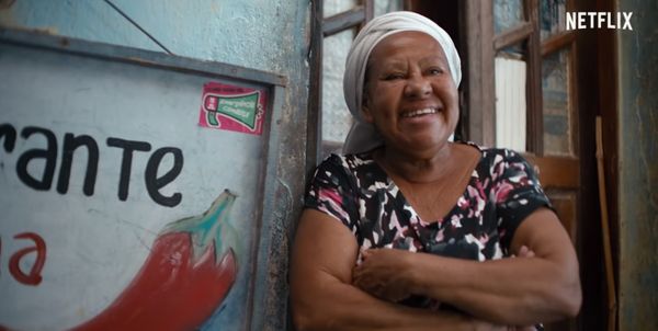 Suzana Sapucaia Dias, 63, conhecida como Dona Suzana, é moradora do Solar do Unhão, em Salvador, há 40 anos . Ela participou da temporada de 