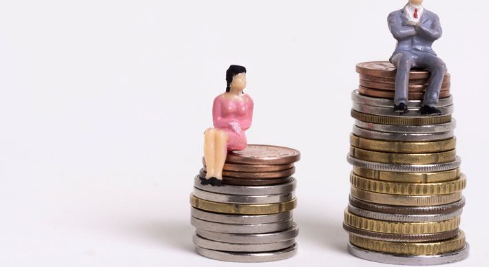 No plano teórico, não restam dúvidas de que o esforço deve ser premiado. O problema está na igualdade de partida, na impossibilidade de se conseguir critérios efetivamente plausíveis para ela
