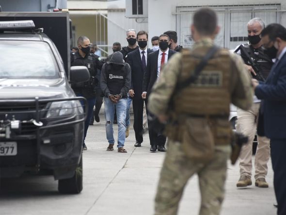 Preso acusado de estuprar e engravidar a sobrinha em São Mateus chega ao DML por Vitor Jubini