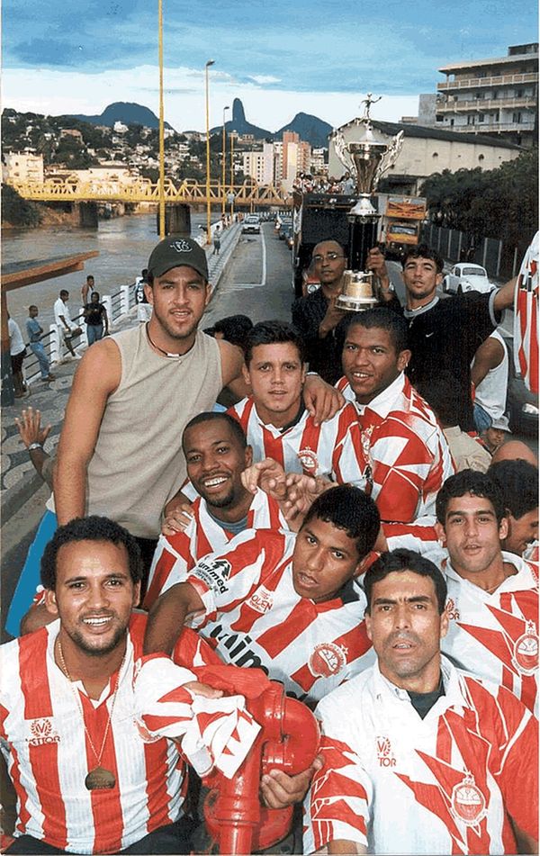 Comemoração da conquista da Série B, na Avenida Beira Rio, em Cachoeiro de Itapemirim