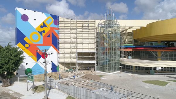 O Hospital Materno Infantil da Serra. por Luciney Araújo