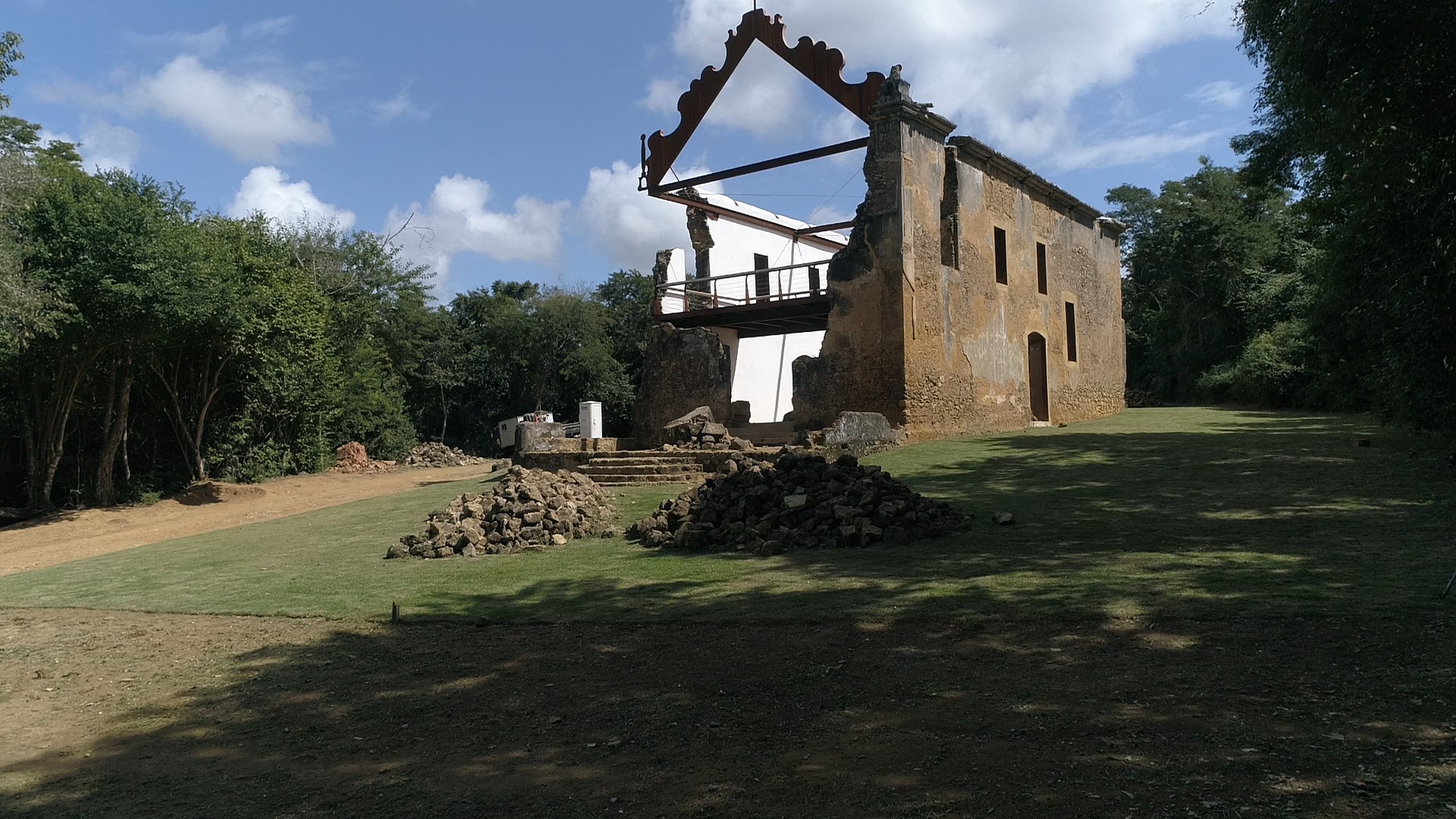 Ruínas Da Igreja De São José Do Queimado