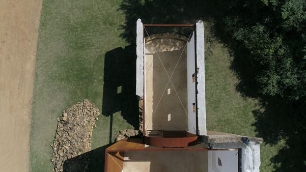 Ruínas da igreja de São José do Queimado, em Serra Sede por Luciney Araújo