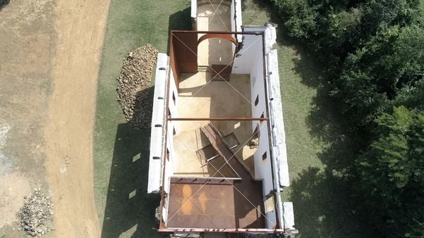 Ruínas da igreja de São José do Queimado, em Serra Sede por Luciney Araújo