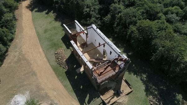 O local está aberto para visitação e promete ser ponto turístico importante para compor os monumentos religiosos do município da Serra. por Luciney Araújo