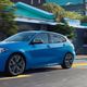 O BMW Série 1 chama atenção pelo design esportivo. BMW Group Brasil conta com loja on-line no Mercado Livre
