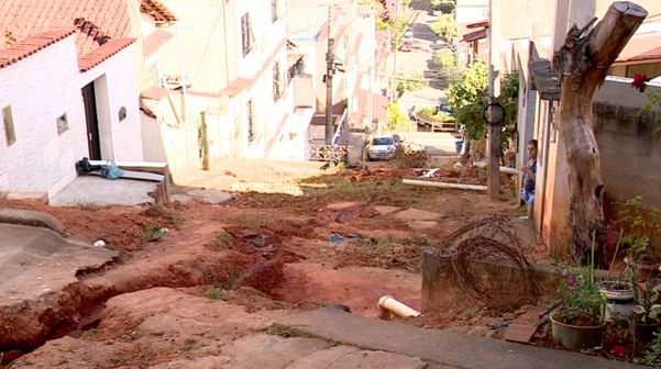Prefeitura afirmou que vai constuir escadaria no local