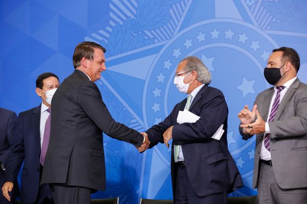 Presidente Jair Bolsonaro e ministro da Economia Paulo Guedes