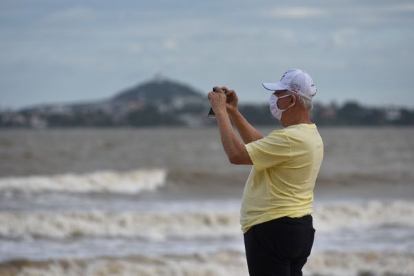 Vista da Praia de Camburi, em Vitória por Fernando Madeira