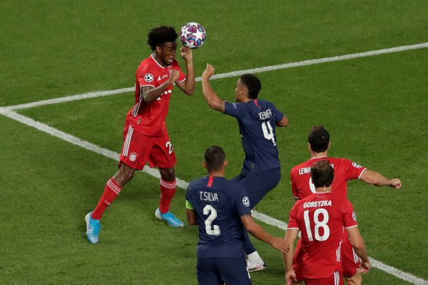 Kingsley Coman, jogador do Bayern que marcou gol da vitória do Bayern contra o PSG por Reuters/Folhapress