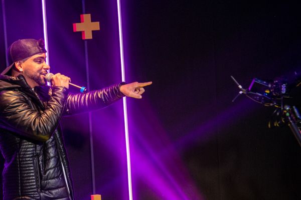 Cléverson se apresentando durante a final por Foto Adessandro Reis 