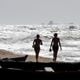 Imagem - Feriado terá ressaca com ondas de até 3 metros no litoral do ES