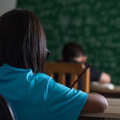 Pais criticam volta às aulas no ES por medo de filhos pegarem Covid-19