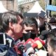 Imagem - "Não tem pergunta decente?", diz Bolsonaro sobre depósitos de Queiroz