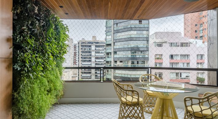 Projetos arquitetônicos acessíveis, garimpo e muito verde estão entre as tendências