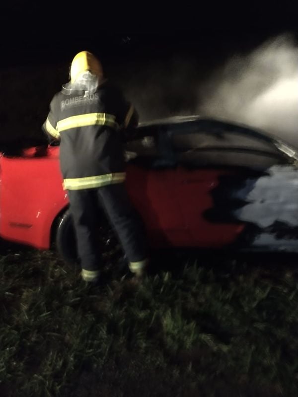 Acidente entre Onix e Mustang na ES 248 , rodovia que liga Linhares a Colatina