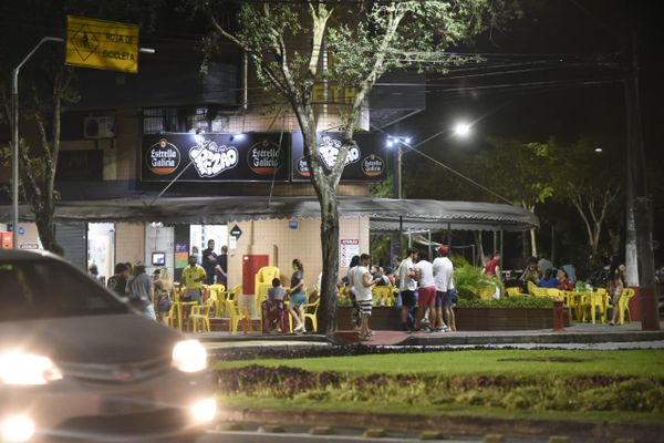 Bares em Vitória na noite de sábado (29): Jardim da Penha por Carlos Alberto Silva