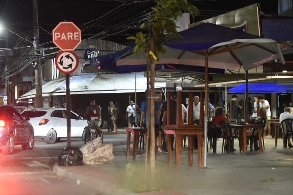 Bares em Vitória na noite de sábado (29): Triângulo por Carlos Alberto Silva
