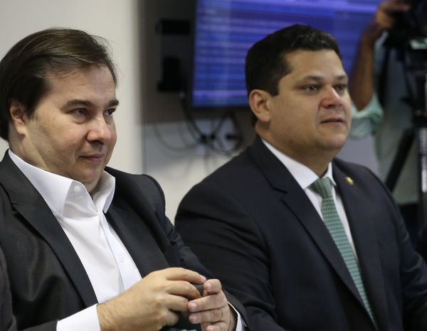 Os presidentes do Senado, Davi Alcolumbre, e da Câmara dos Deputados, Rodrigo Maia