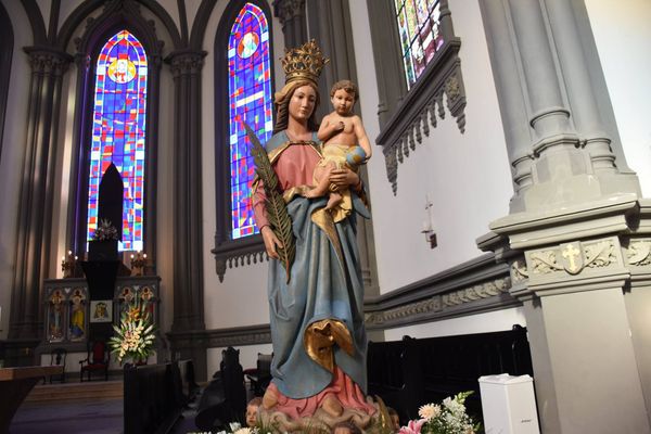 Na Catedral está a Imagem Nossa Senhora da Vitória, padroeira da capital capixaba homenageada durante a festa.