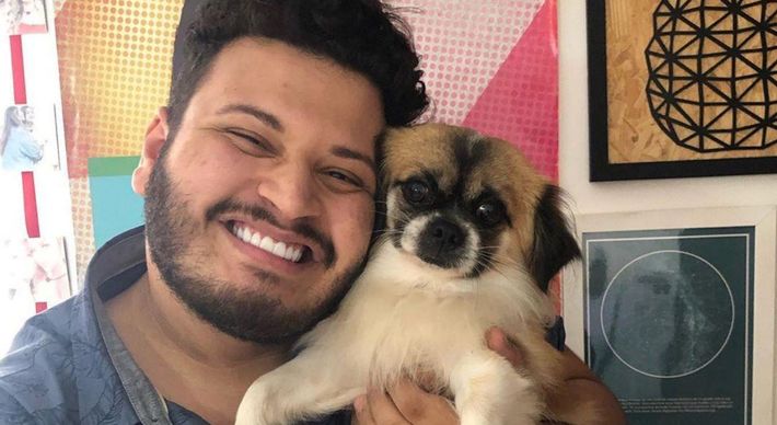 Jack Bacon, o pet de Gizelly Bicalho, do 'BBB 20', acabou sendo 'sequestrado' pelo colega de reality da Globo da capixaba em brincadeira nesta terça (1°), em Vitória