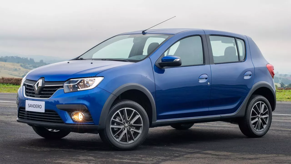 Em penúltimo lugar está o Renault Sandero Life sendo comercializado a partir de R$ 53.990 por Renault/divulgação