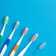 Imagem - Aprenda a higienizar a escova de dentes de forma correta