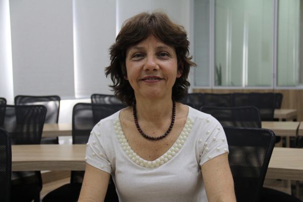 Na foto, Arilda Teixeira, economista e coordenadora Cursos de Graduação e MBA da Fucape Business School