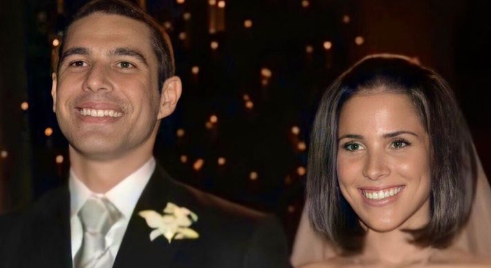 Cantora exibiu sua 'era chanel' de beleza ao lado do amado nas redes sociais e postou cliques do dia em que se casou com o empresário capixaba