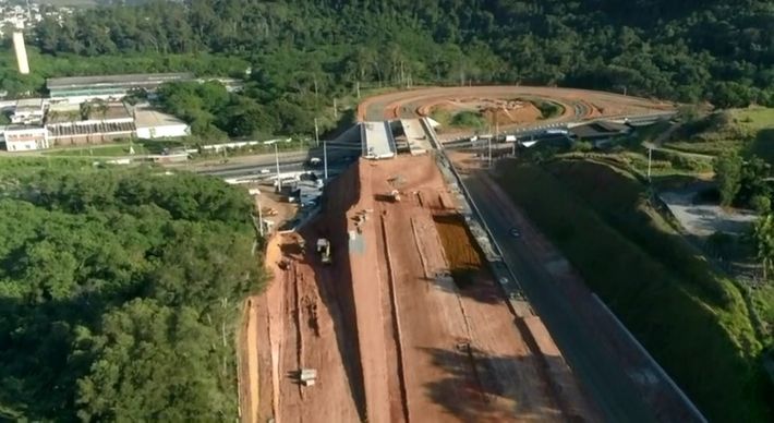 Apesar de próspero, setor de transportes no município enfrenta entraves que o impedem de operar a pleno valor. A baixa mobilidade urbana, decorrente da falta de investimento e de políticas, impacta seu bom desempenho