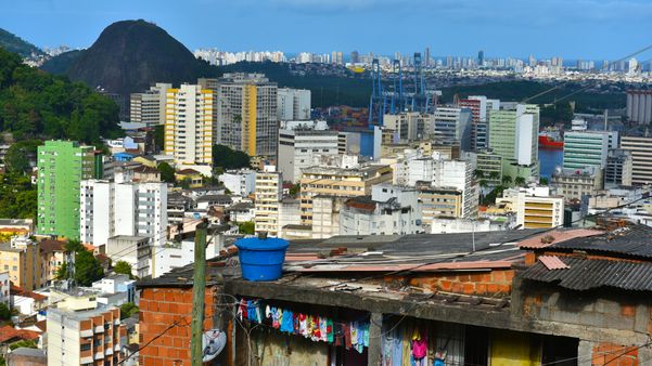 Cidade de Vitória vista do Morro da Piedade