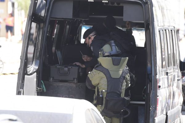 Cimesp monitora suspeita de bomba em Vila Velha por Carlos Alberto Silva