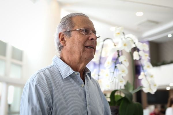 Com suspeita de câncer, José Dirceu faz cirurgia nos rins em SP