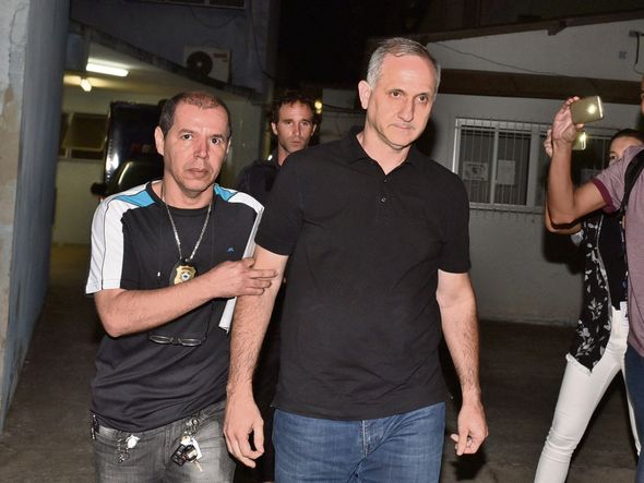  Hilário Antônio Fiorot Frasson, ex marido da médica e policial civil,  foi preso enquanto trabalhava, ele é suspeito da morte da médica por Fernando Madeira