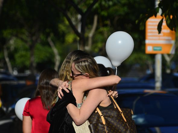 Parentes e amigos da médica Milena Gottardi Tonini Frasson  por Guilherme Ferrari/Arquivo A Gazeta