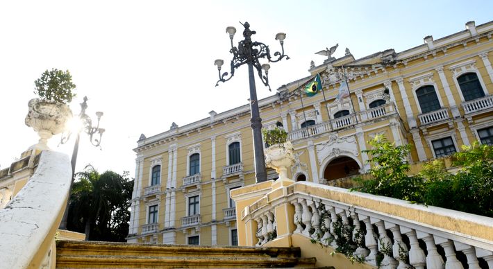 Decreto assinado por Casagrande suspendeu novas seleções de servidores. No entanto, segundo o governo, os certames em andamento continuam e sete processos seletivos serão realizados em 2021